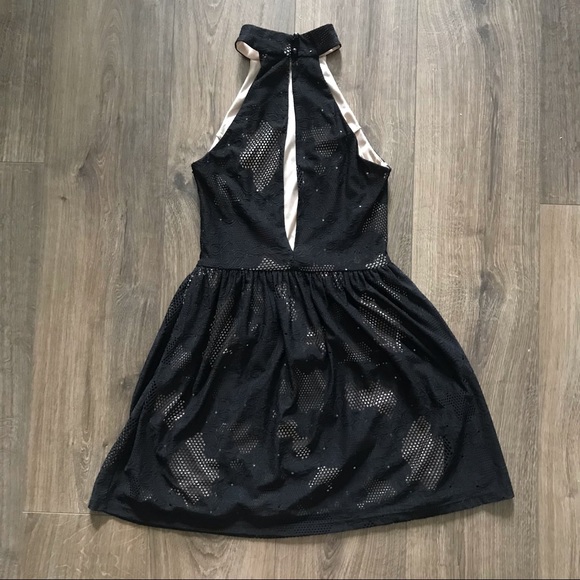 High-Neck Lace Circle Dress - Picture 2 of 2